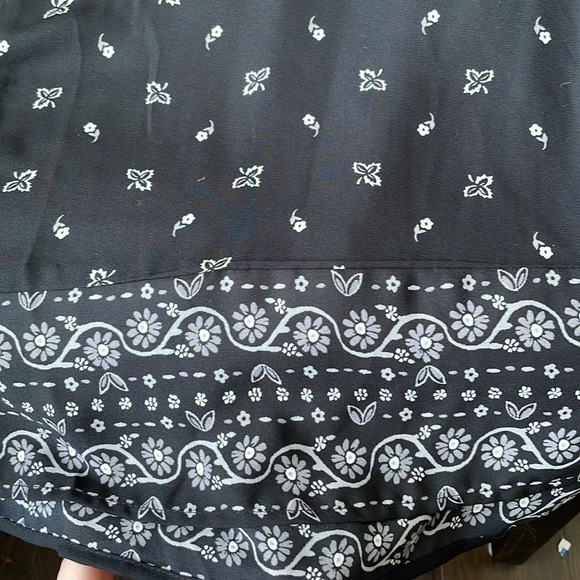 EUC patterned black dress - Picture 2 of 5